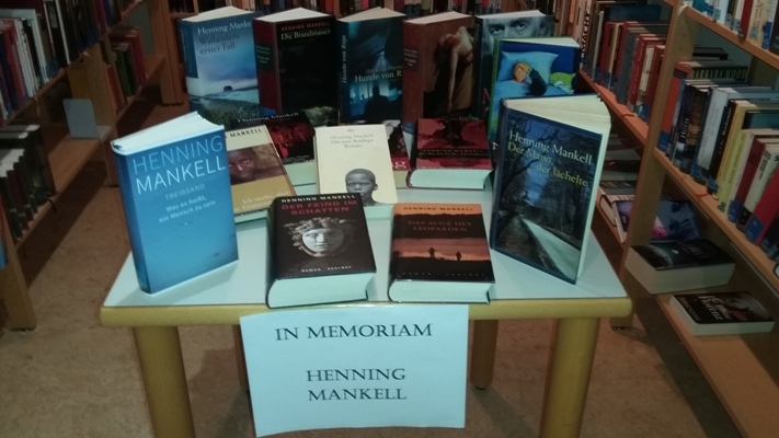 Büchertisch Henning Mankell